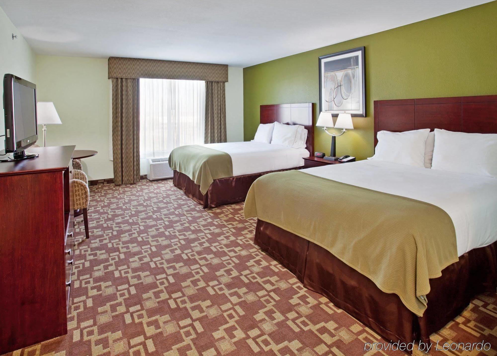 Holiday Inn Express Hotel & Suites St. Charles By Ihg Saint Charles Chambre photo